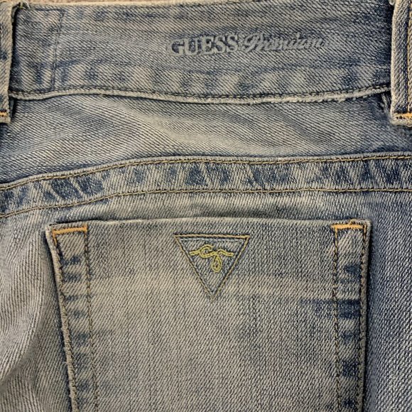 GUC Distressed Faded Guess Embroidered Bird Jeans - Picture 10 of 10